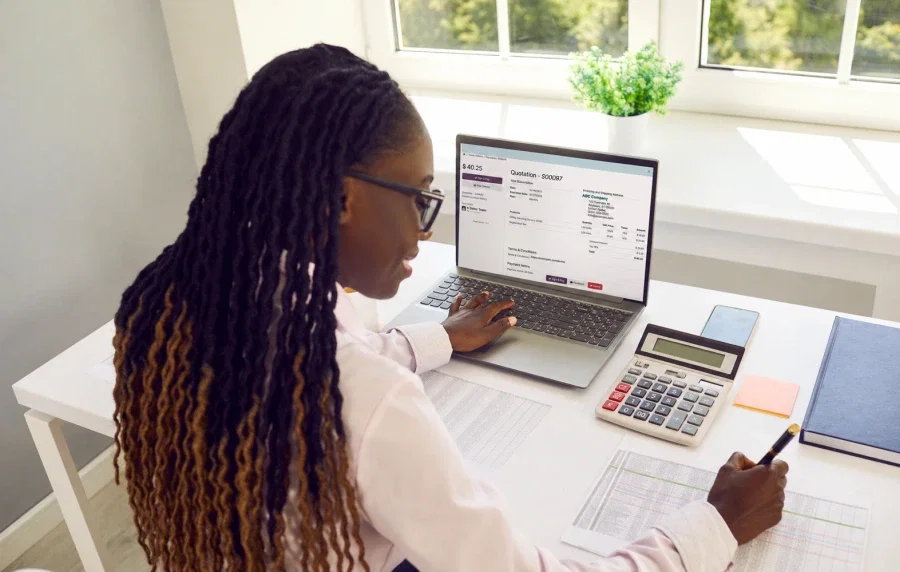 CRM software for distributors showing customer, stock and credit together